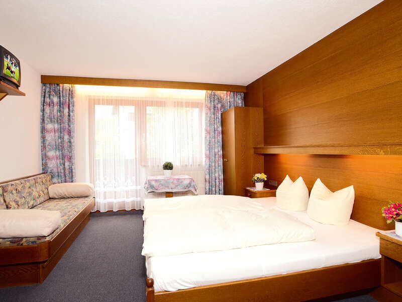 Schlafzimmer Ferienheim Reinhard Sölden
